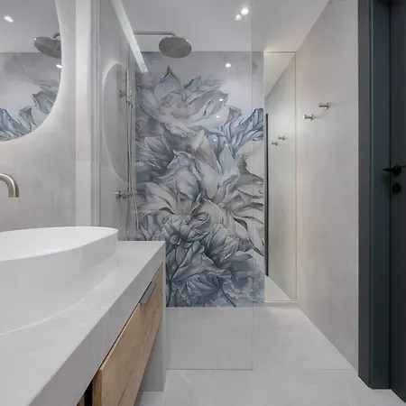 Cosy Air-conditioned With Parking In The Garage By Renters Prestige Daire